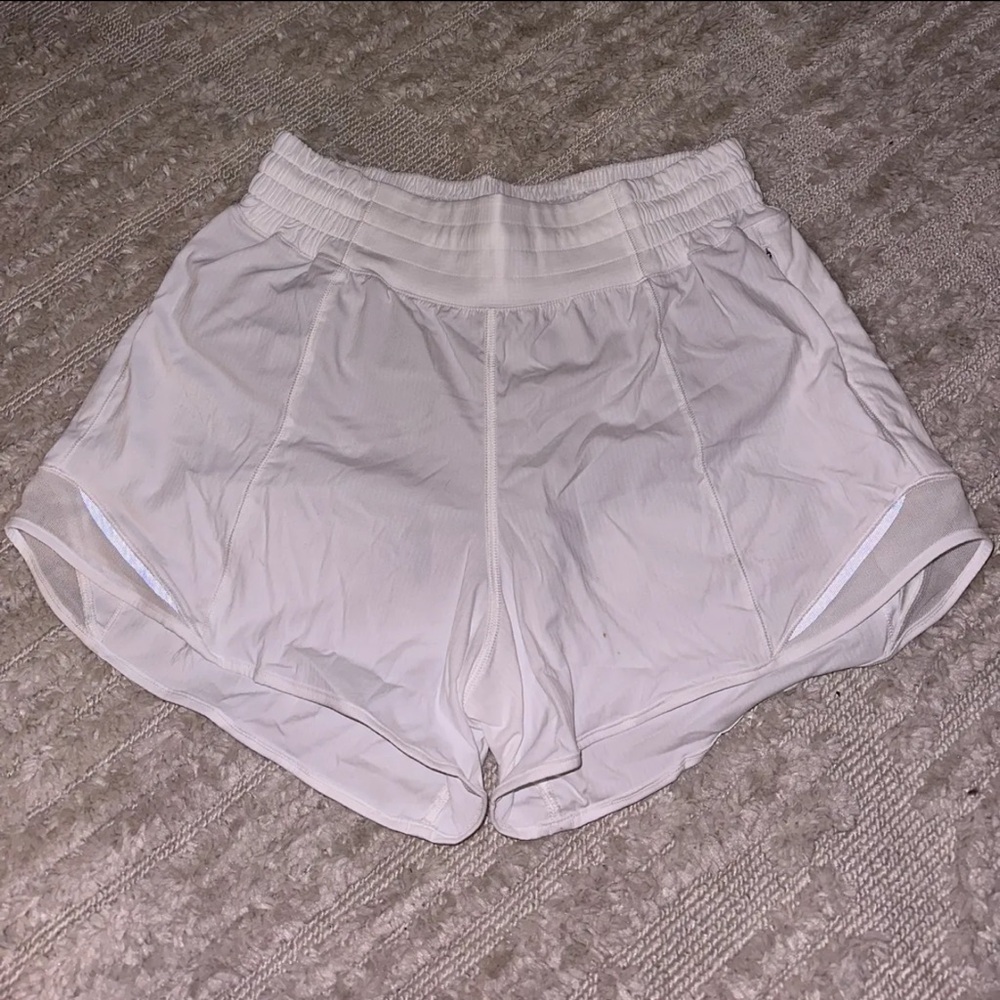 Lululemon Hotty Hot Shorts 4”